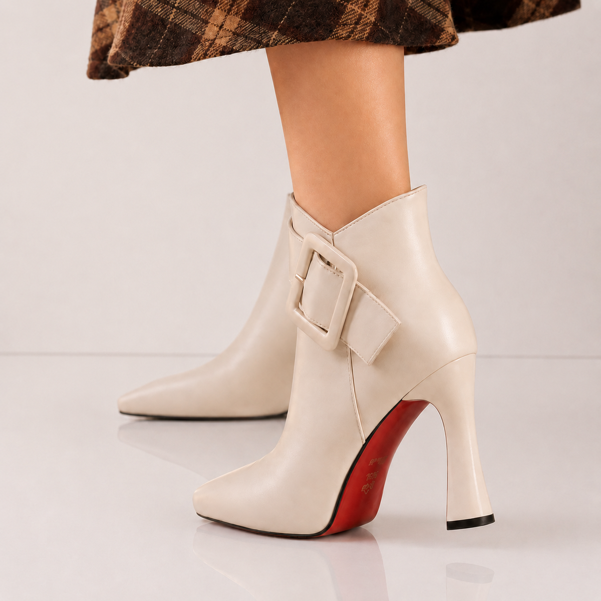 Émilie | Elegant Buckle Ankle Boots