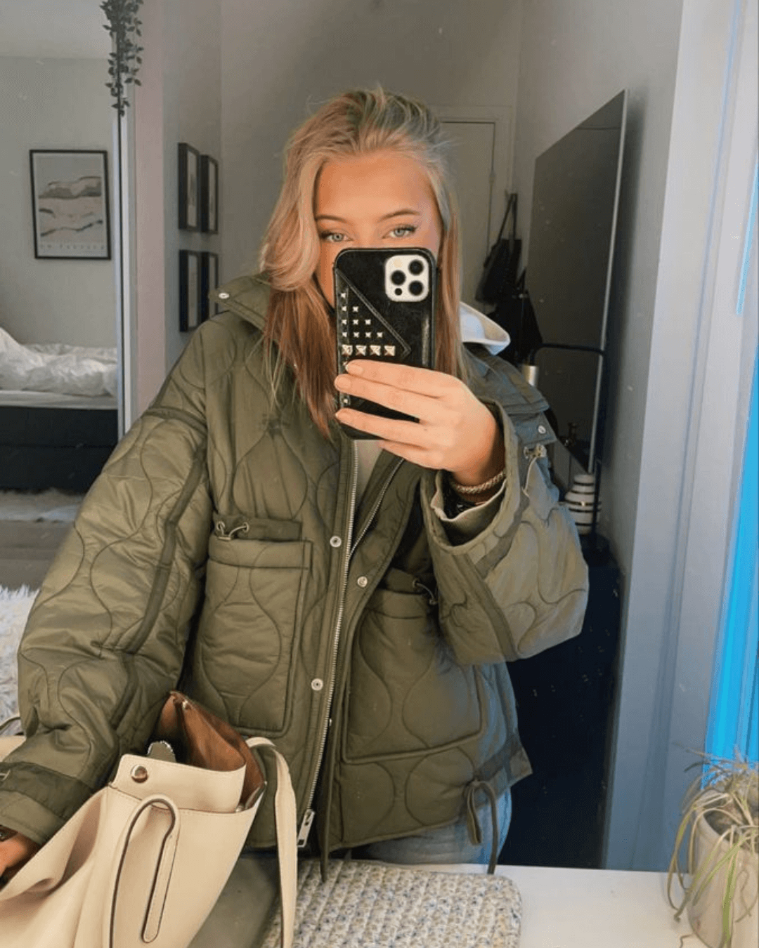 Jessica Coat
